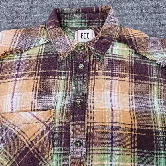BDG Shirt Womens XS Multicolor Plaid Flannel Raw Hem Button Up Relaxed Fit Boho - Picture 11 of 16